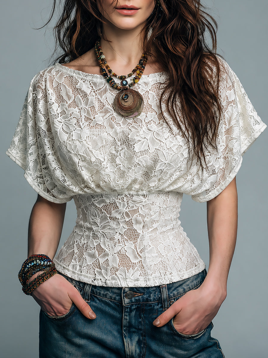 Vintage-style Fitted Lace Blouse With Batwing Sleeves