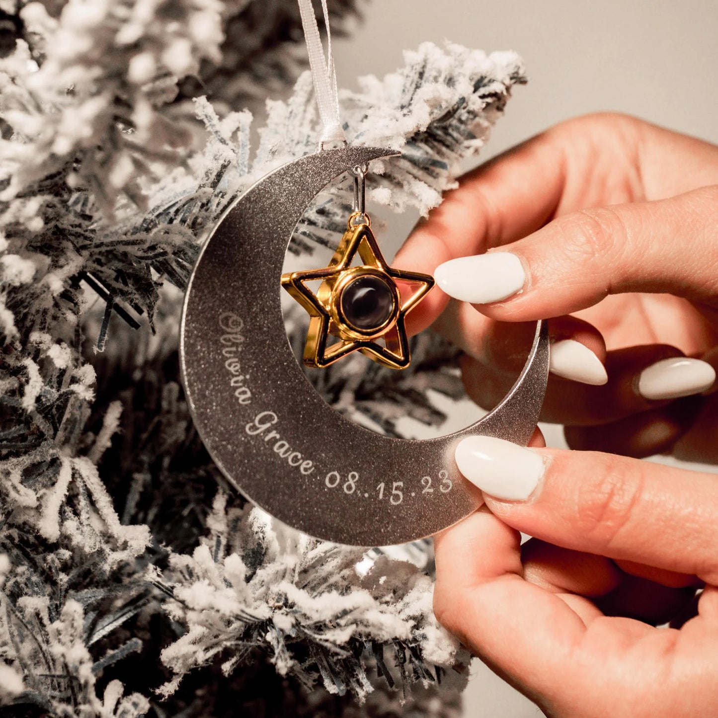 🔥Christmas Sale 50% OFF🔥Personalized Snowflake Photo Ornament