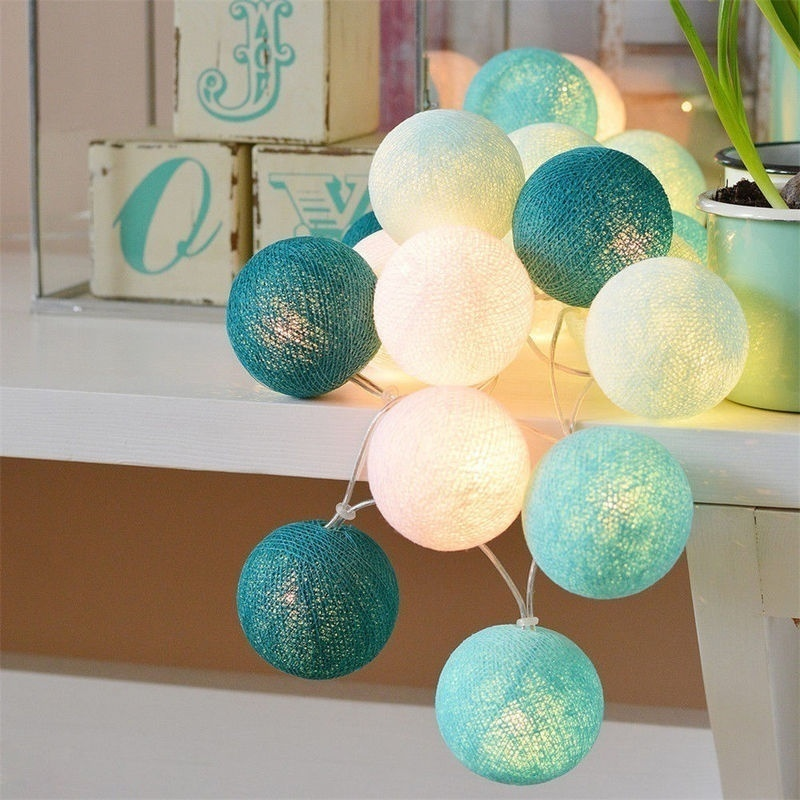 20 LED Cotton Ball Garland String Lights Christmas