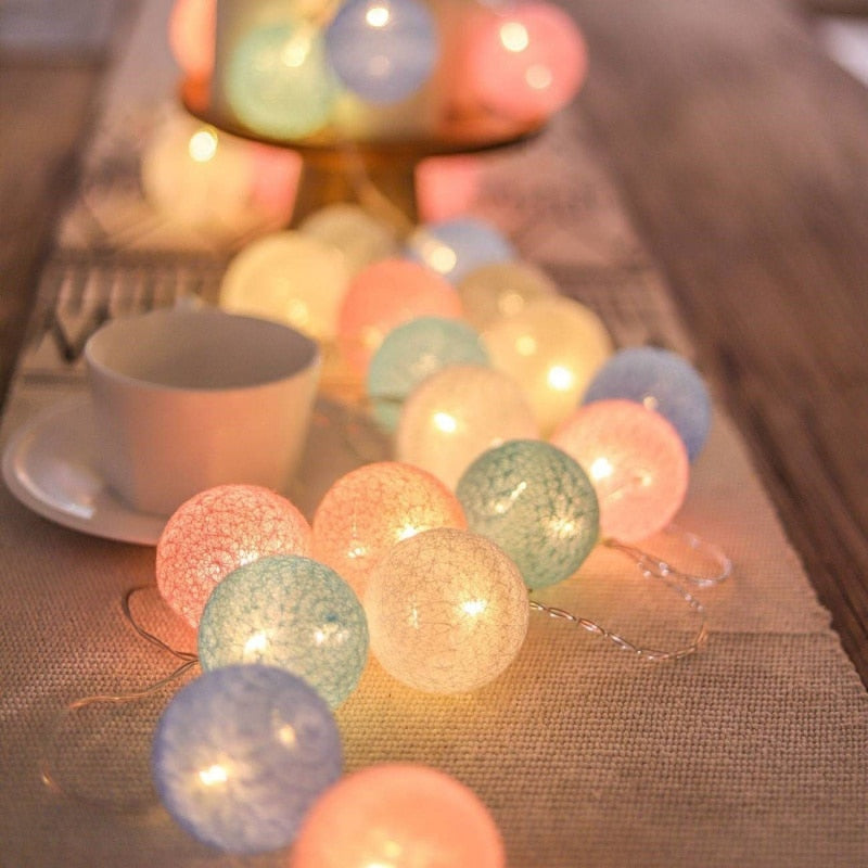 20 LED Cotton Ball Garland String Lights Christmas