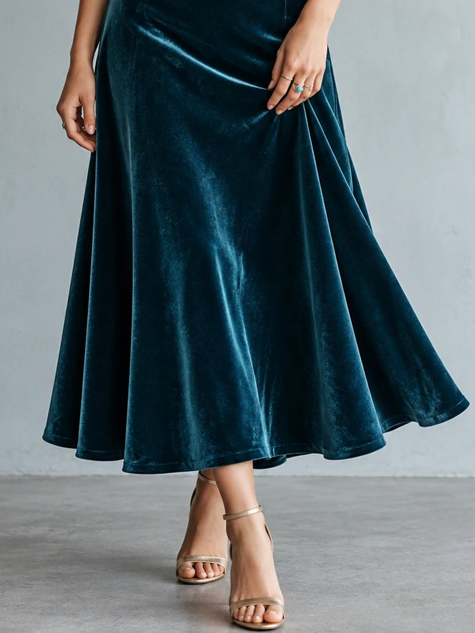 Button-Detail Velvet-Look Midi Skirt
