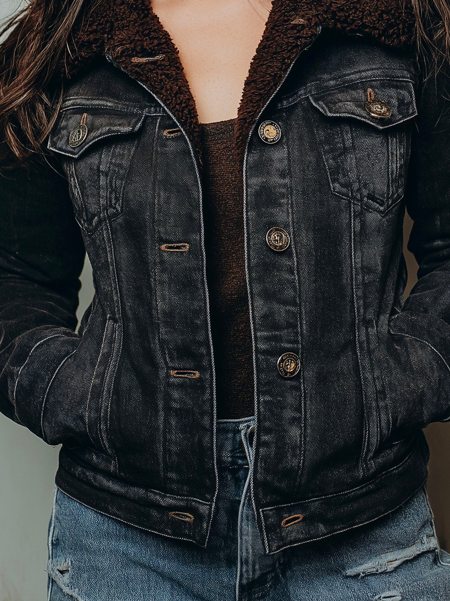 Vintage Fleece-Lined Button-Up Denim Jacket With Sherpa Collar